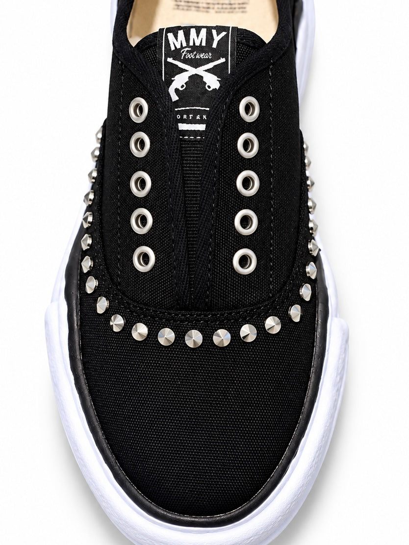 "BAKER" STUDS SLIP-ON SNEAKERS(BLACK×WHITE)