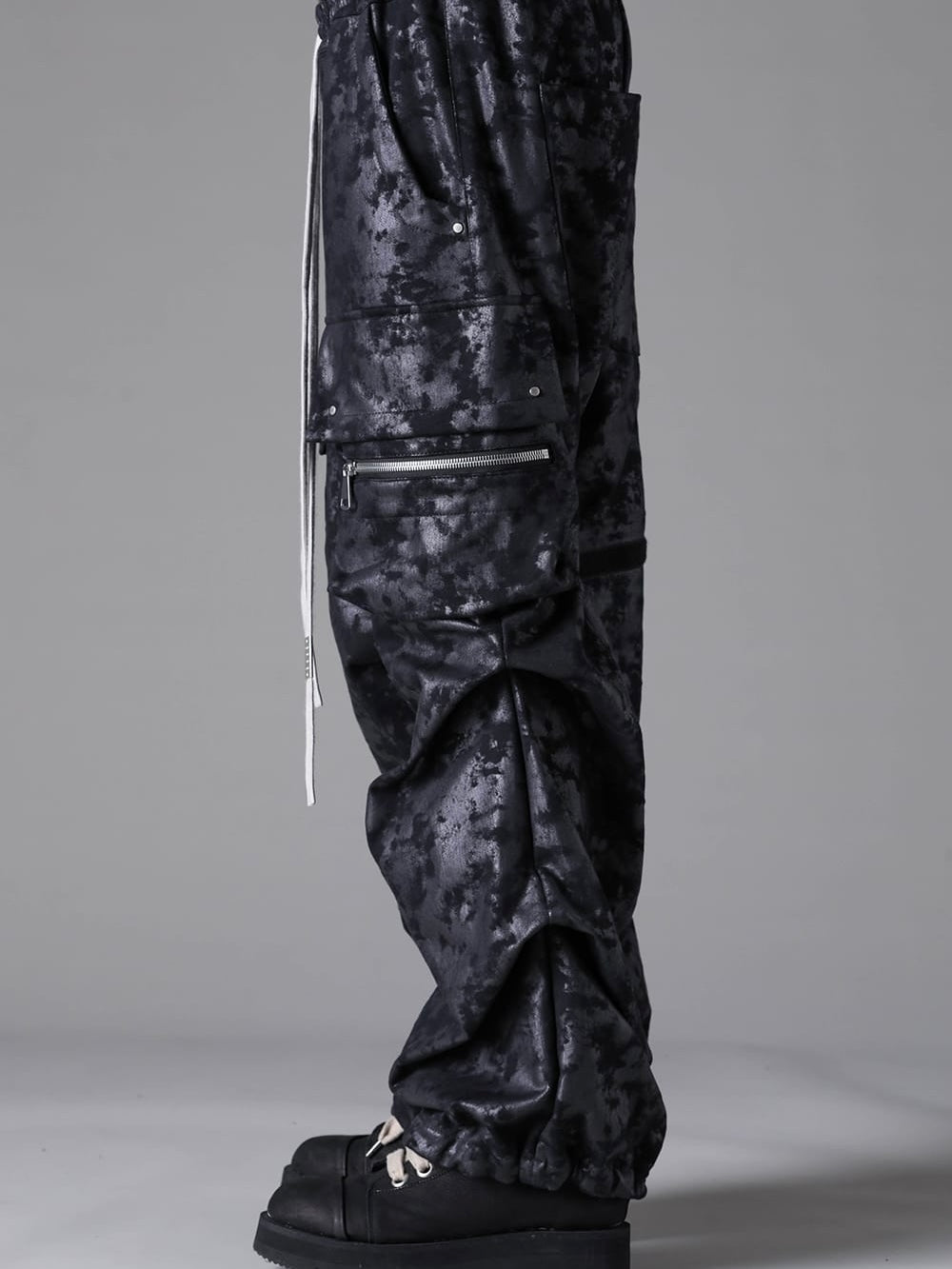 SWEAT CARGO TUCK WIDE PANTS(BLACK)