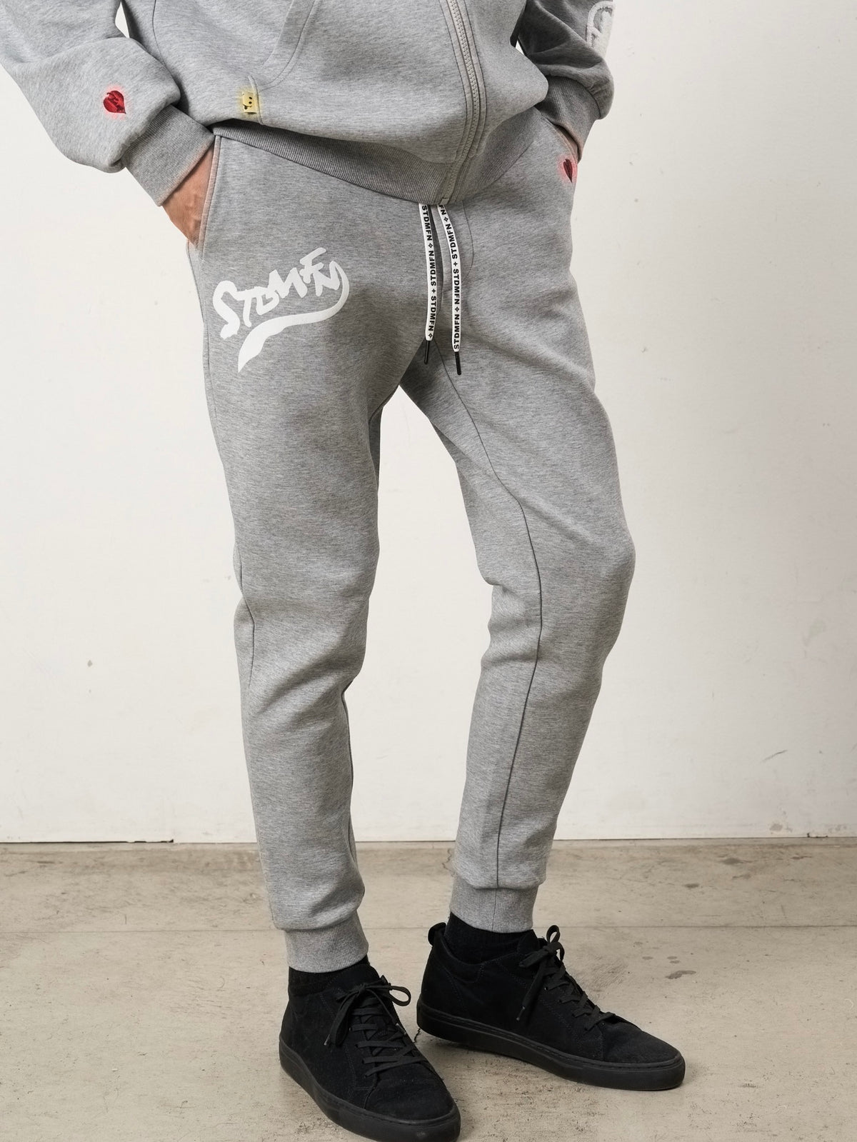 T/Rストレッチポンチ ターゲットベアサガラパッチワーク フロッキー ジョグパンツ(GRY)