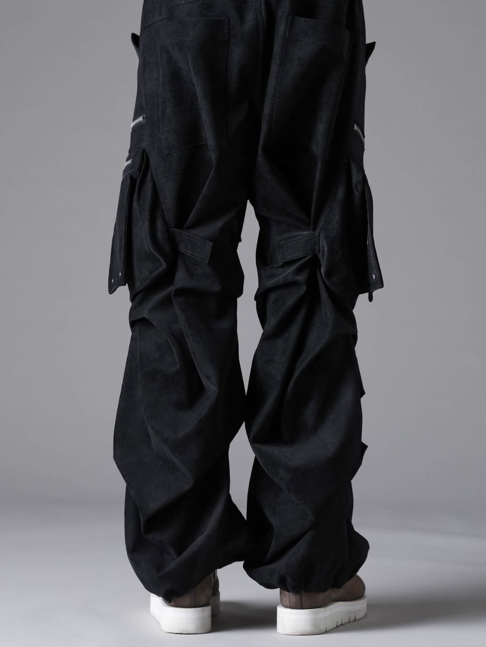 VEGAN LEATHER CARGO WIDE(BLACK)