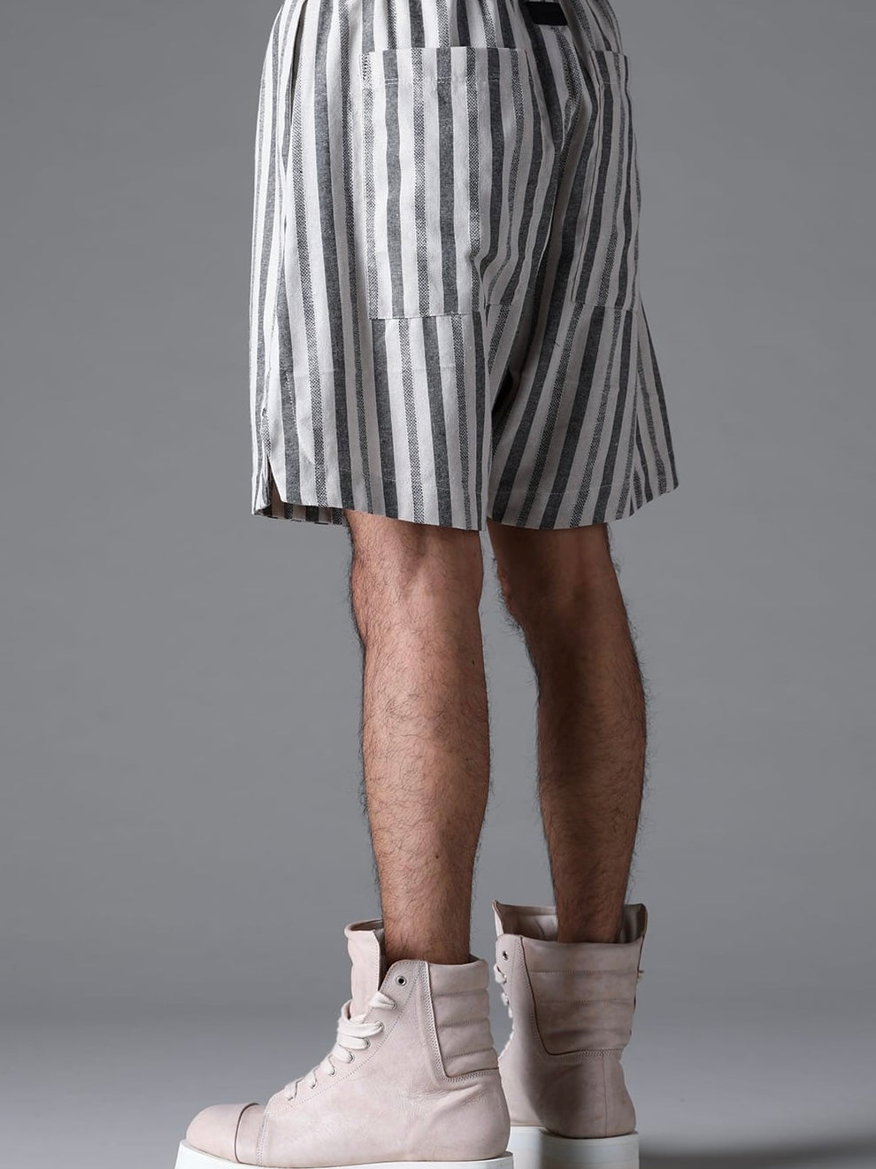 VERTICAL STRIPES SHORTS