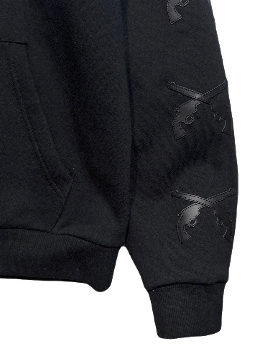 CROSSGUN LEATHER PATCH SWEAT HOODIE(BLACK)