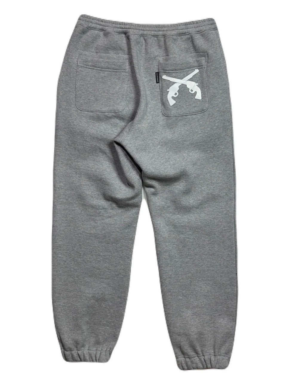 CROSSGUN LEATHER PATCH SWEAT PANTS(GRAY)