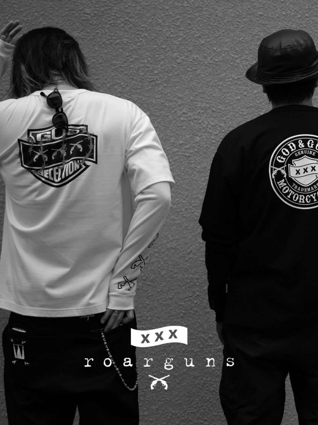 TRIPLE GUNS EMBLEM LAYERED T-SHIRT(WHITE)