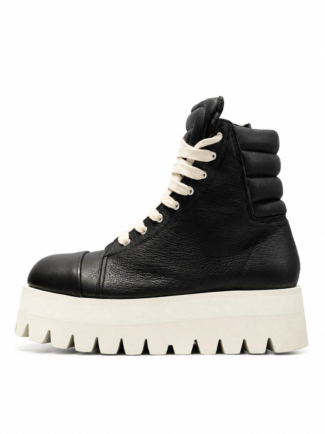 COW LEATHER BOOTS/BLACK×WHITE