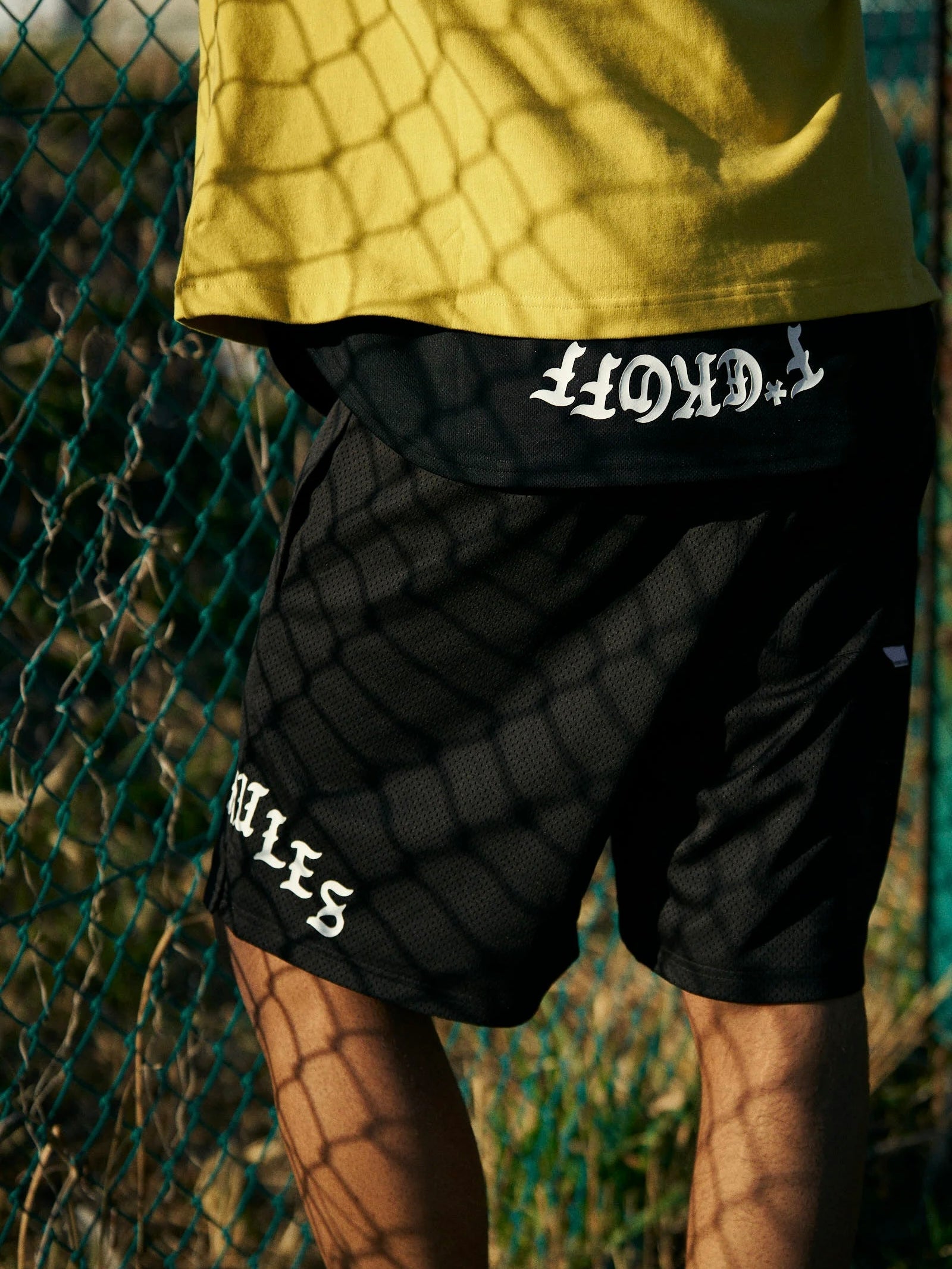 RISK CULT CLUB MESH NO SLEEVE T-SHIRTS