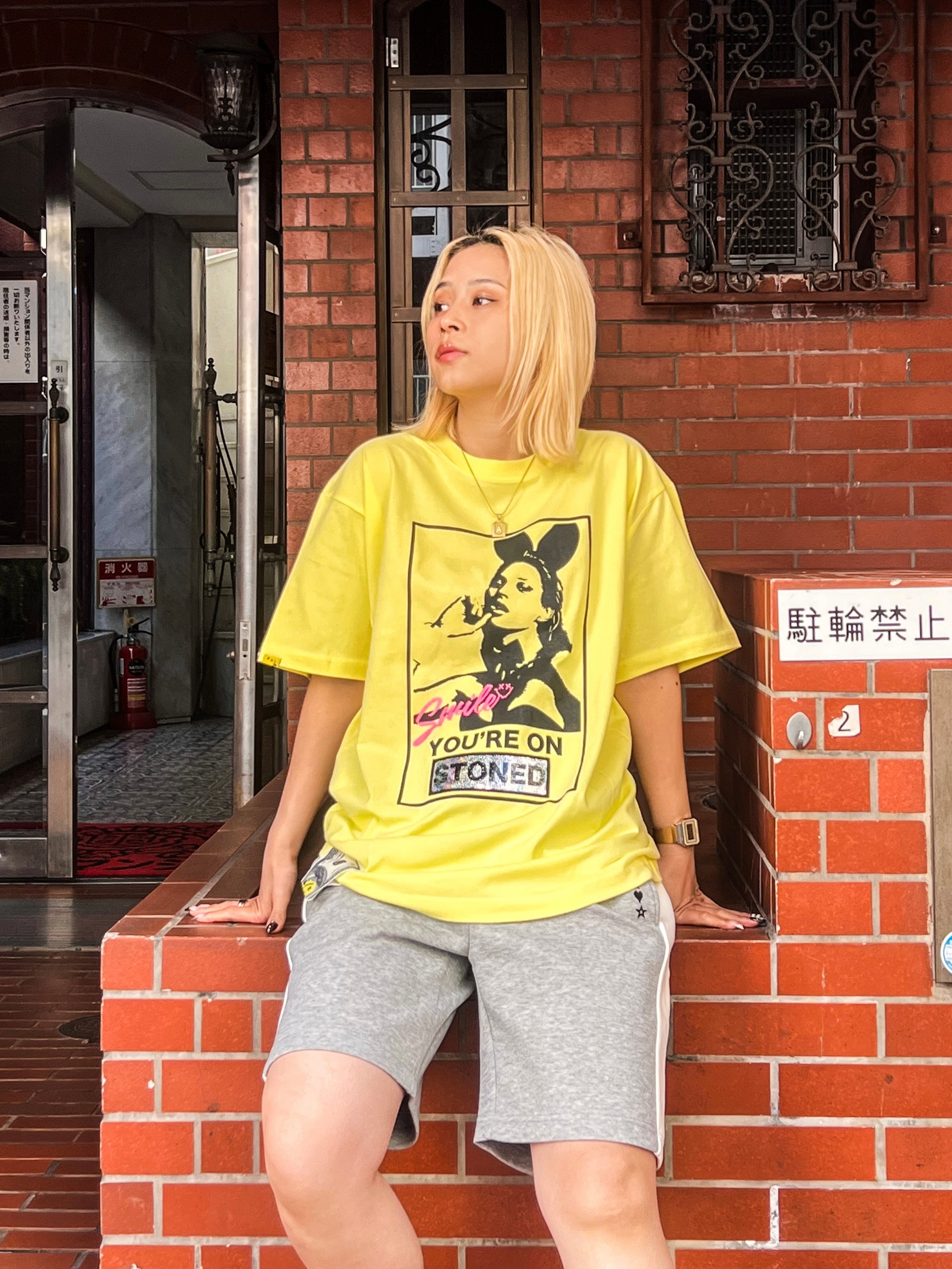 コットン天竺YOU'RE ON STONEDシークイン