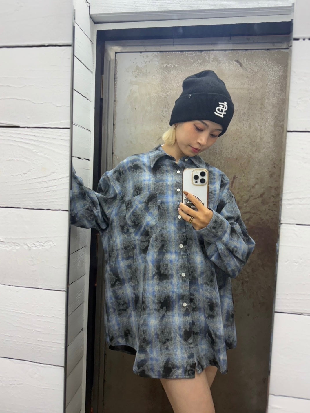 アーティスティックシャツ×ビーニースタイル