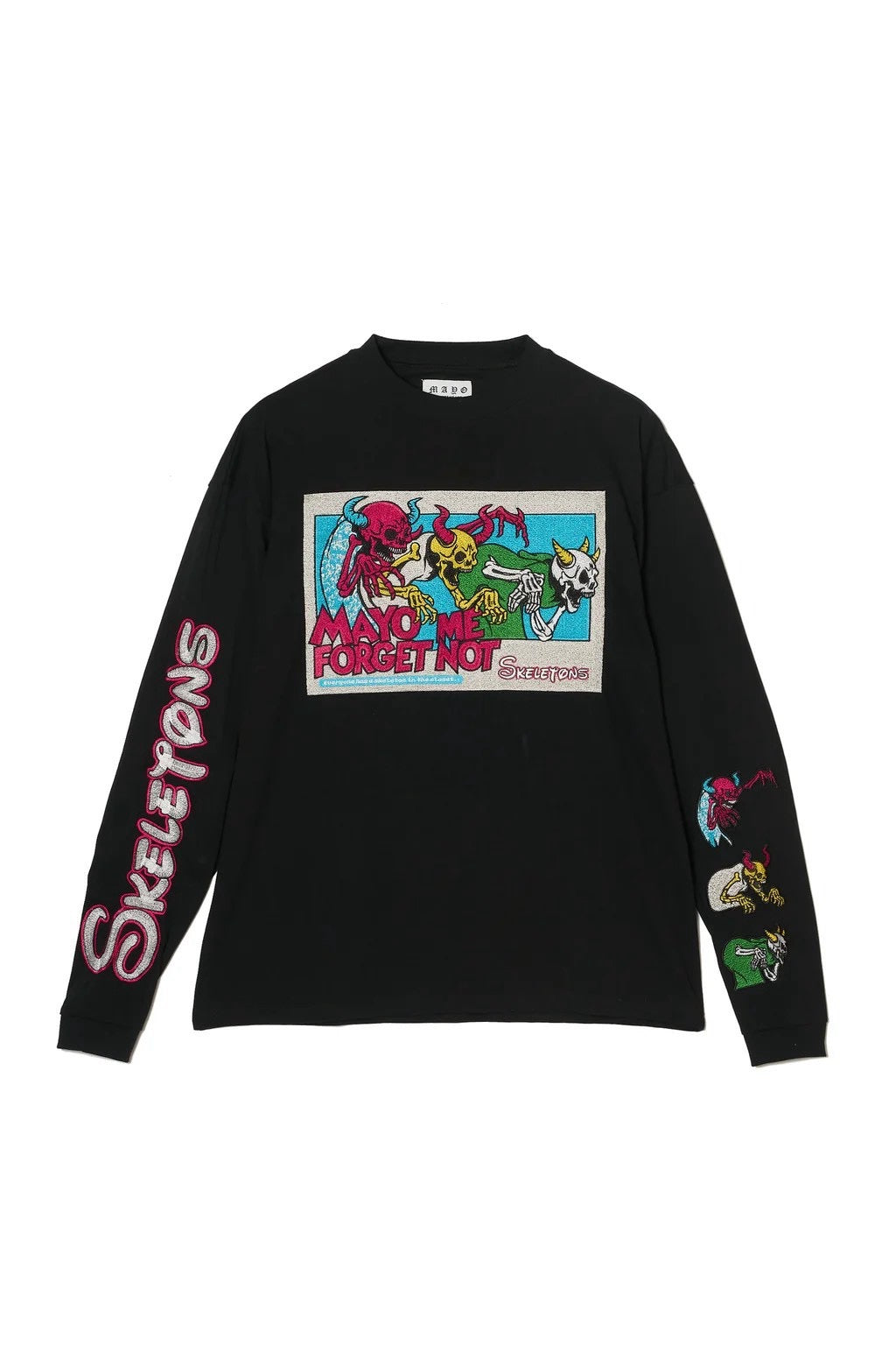 A SKELETON IN THE CLOSET EMBROIDERY LONG SLEEVE TEE
/BLACK