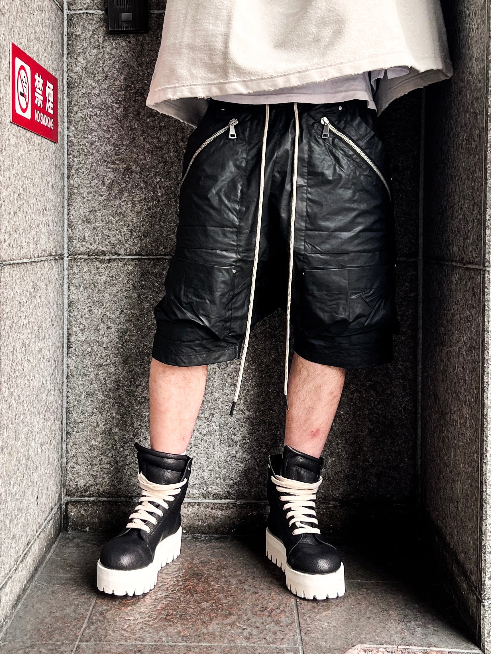 COATING GARGO SHORTS
