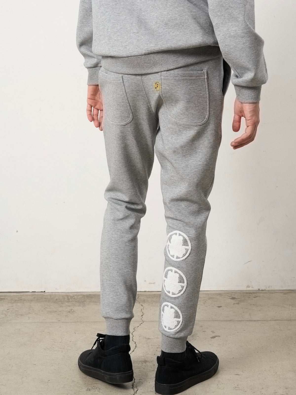T/Rストレッチポンチ ターゲットベアサガラパッチワーク フロッキー ジョグパンツ(GRY)