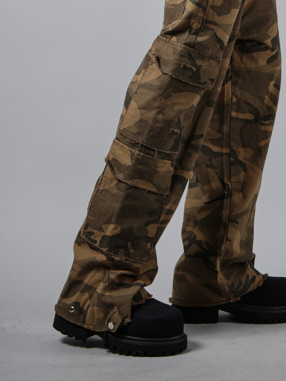 DIABLO Cargo Pants(Khaki)