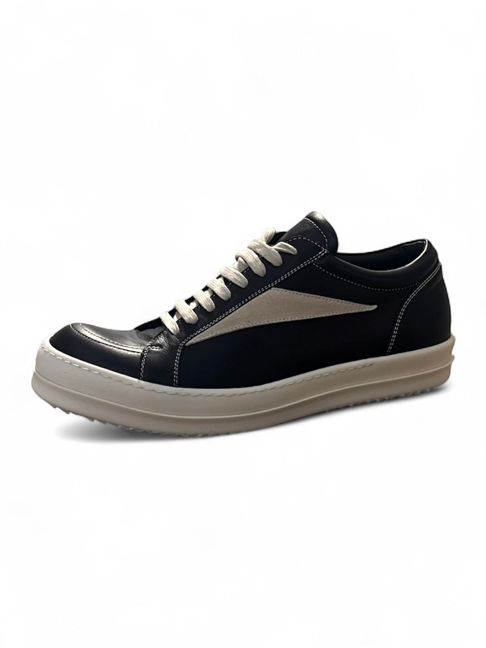 VINTAGE SNEAKS