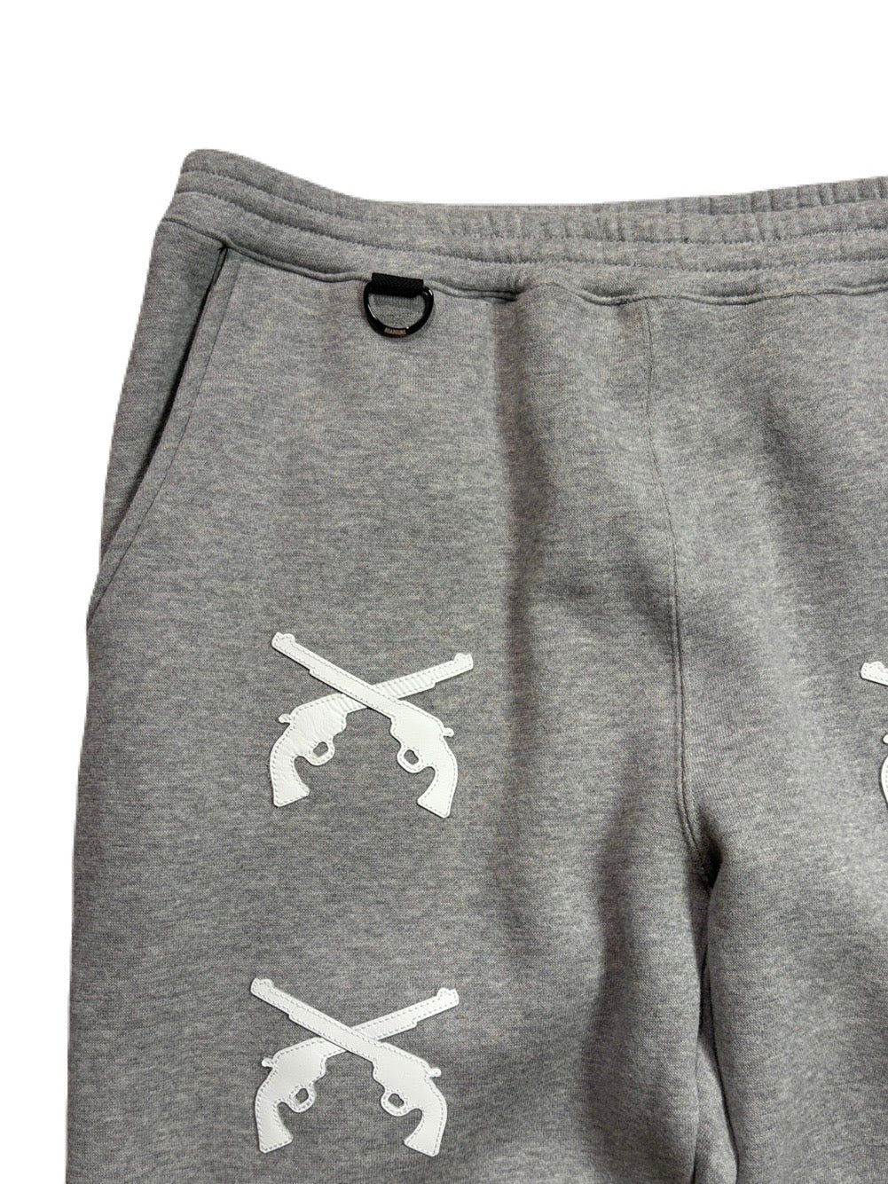 CROSSGUN LEATHER PATCH SWEAT PANTS(GRAY)
