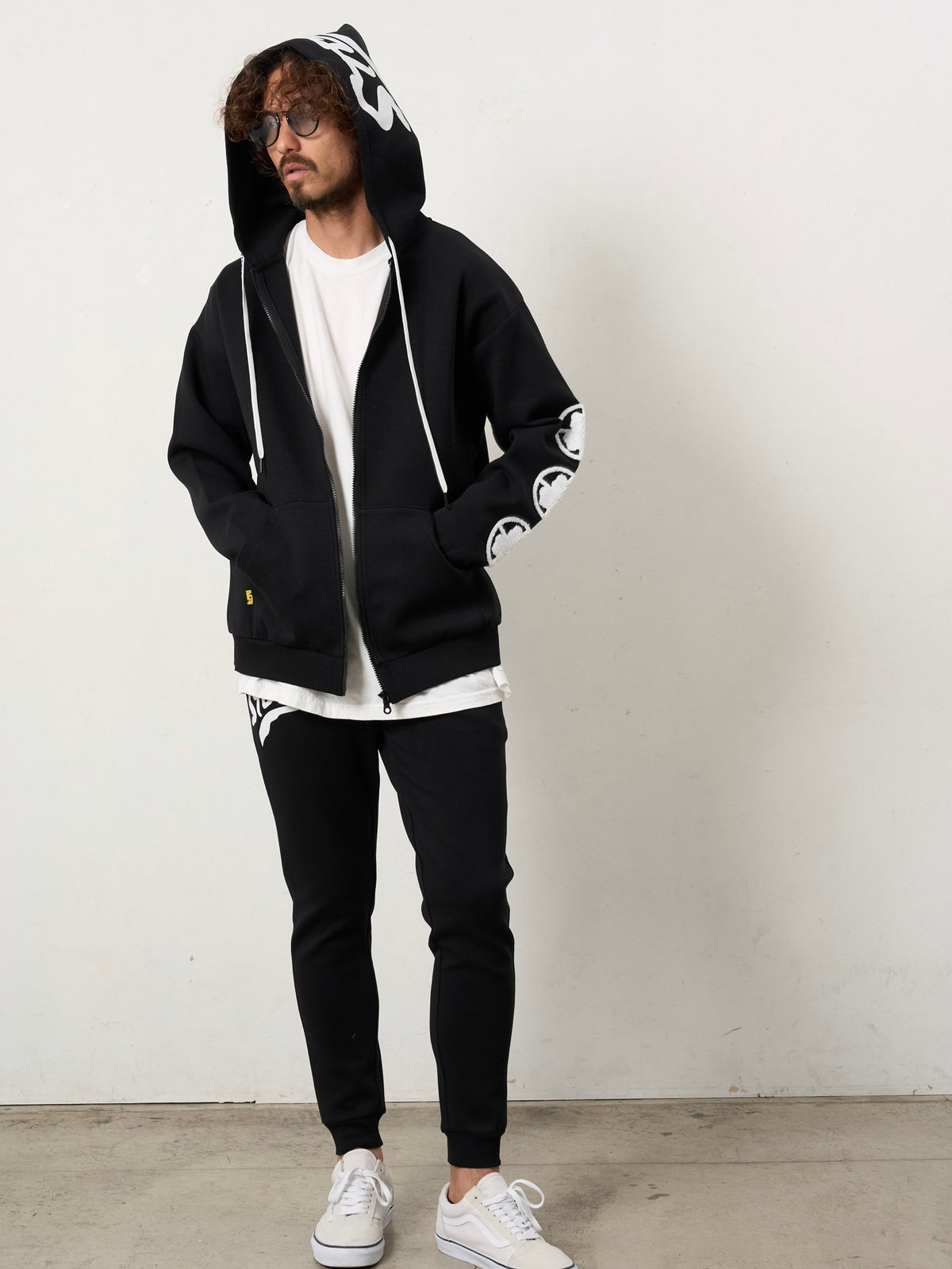 T/Rストレッチポンチ ターゲットベアサガラパッチワーク フロッキー ジョグパンツ(BLACK)