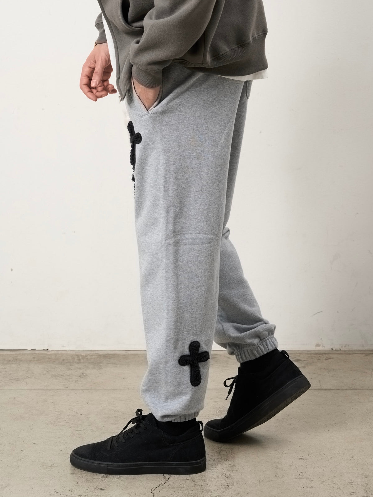 ムックボアミックスパッチワーク スエットパンツ(GRY)